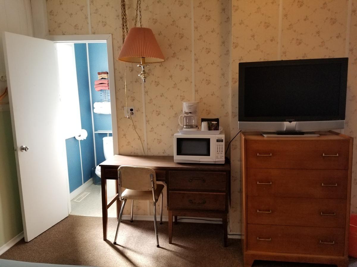 Melsask Motel Melville Экстерьер фото